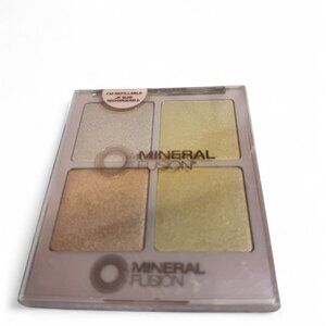 Mineral Fusion Highlighter Palette - Stargazing NWT